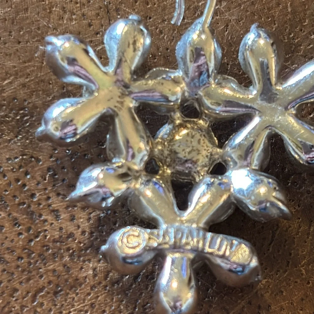 Sarah Coventry Flower Necklace Pendant Faux Pearl Rhinestone Costume Vtg 1.25